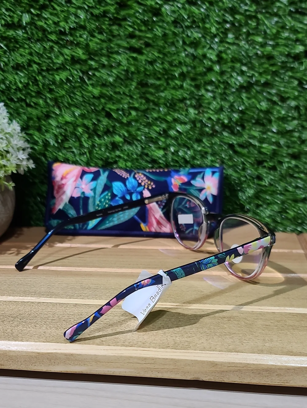 Vera Bradley Tamara Readers / Flamingo Garden +2.25 NWT